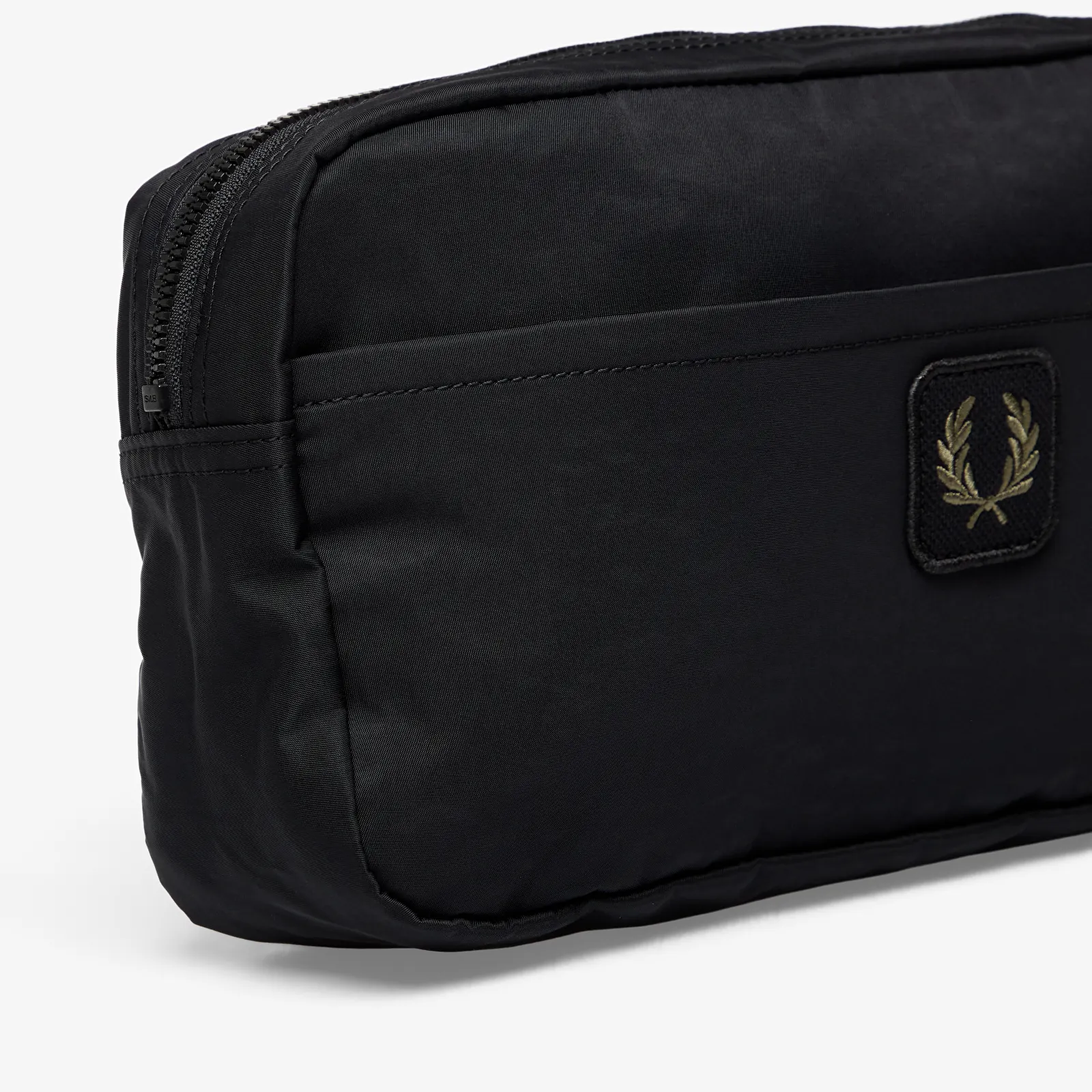 Moške torbe za na ramo FRED PERRY Crinkle Nylon Crossbody Black