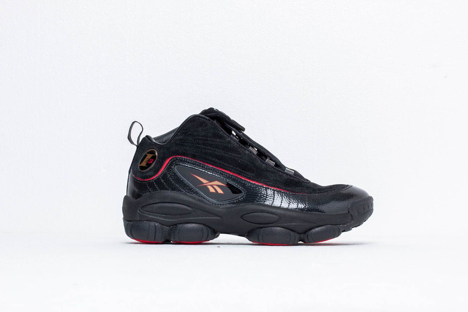 Reebok iverson legacy black discount