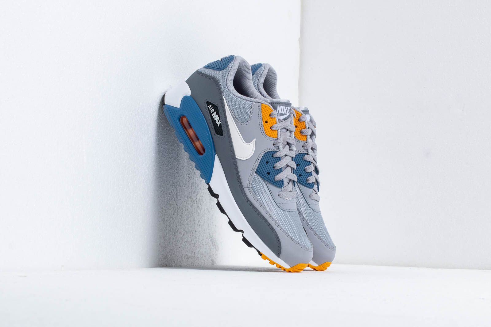Indigo storm air max 1 top