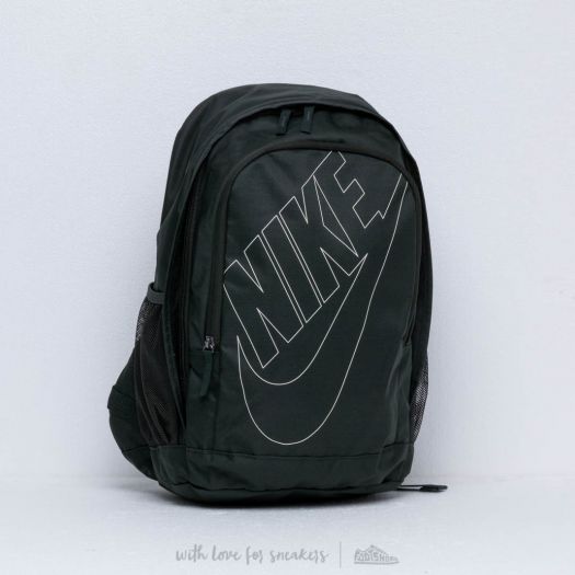 nike sportswear hayward