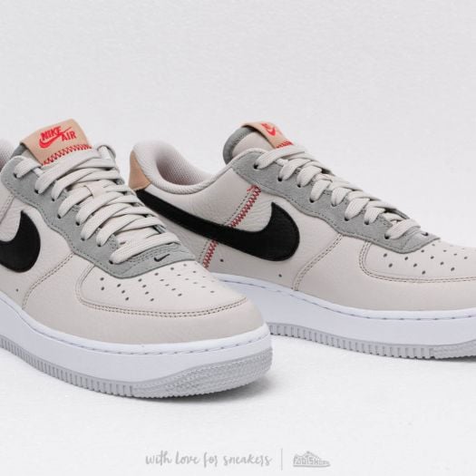 Men s shoes Nike Air Force 1 07 Light Bone Black Mica Green