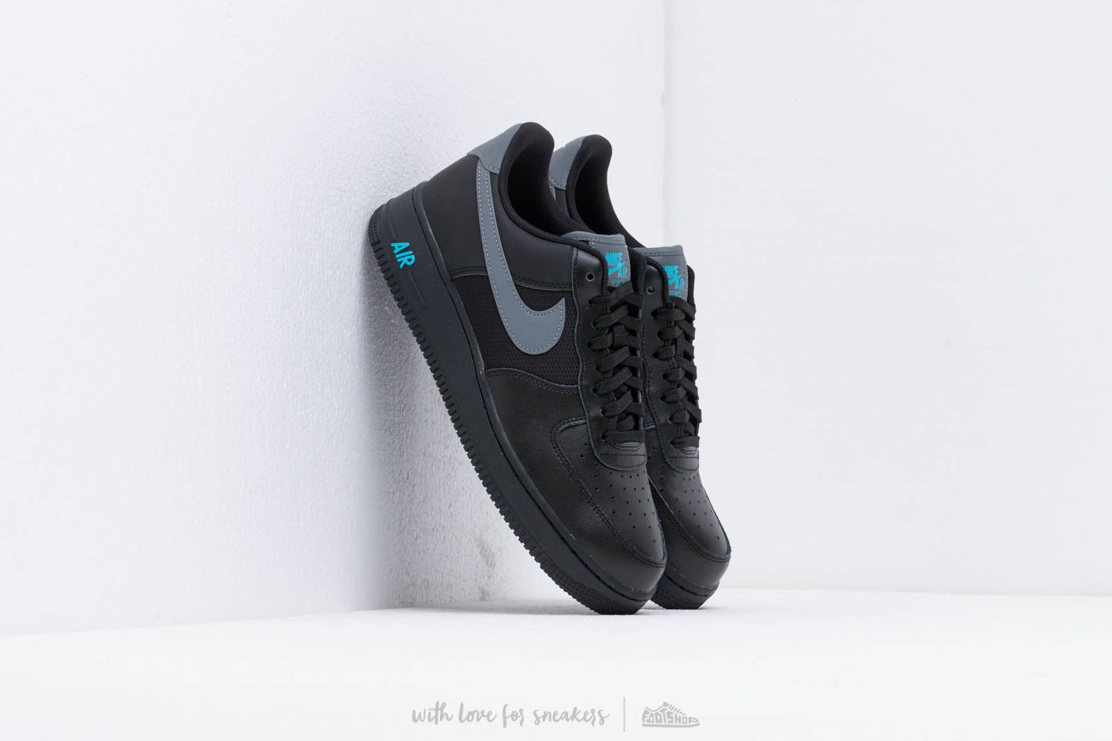 Nike air force 1 lv8 black blue clearance