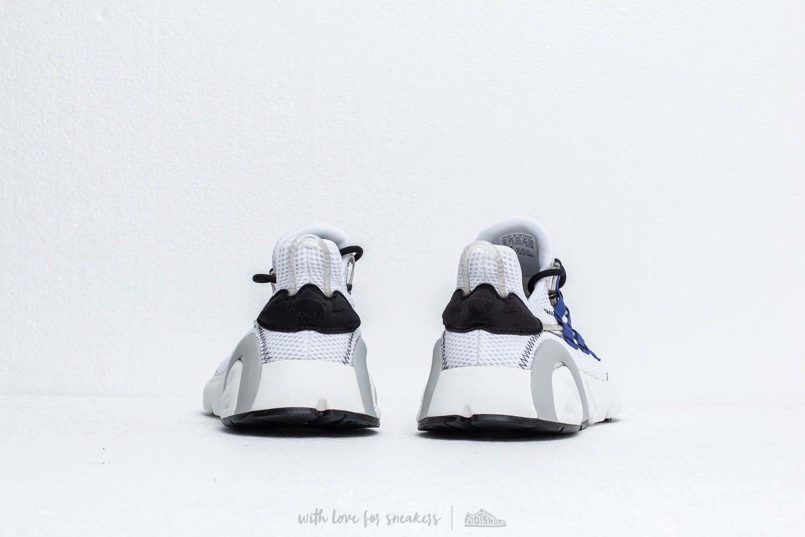 Skor för män adidas LXCON Ftwr White/ Active Blue/ Core Black