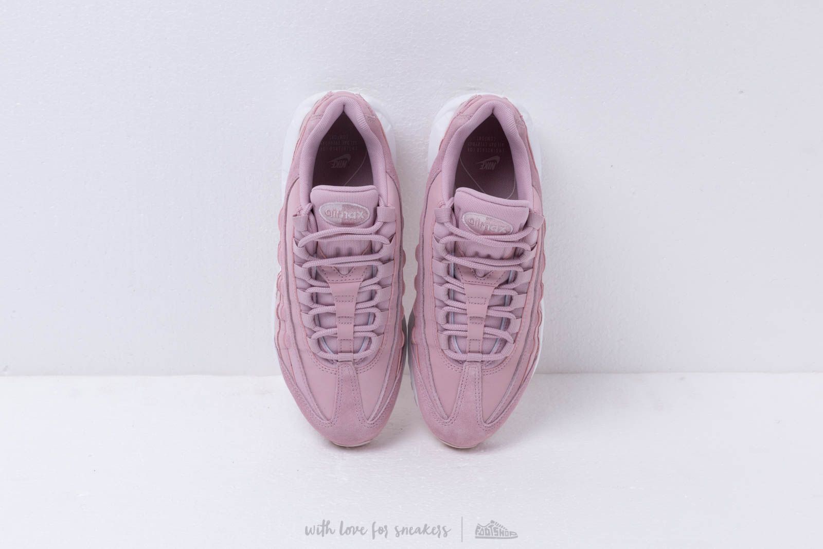 Nike air max store 95 plum chalk