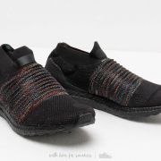 Adidas ultra boost laceless triple black online