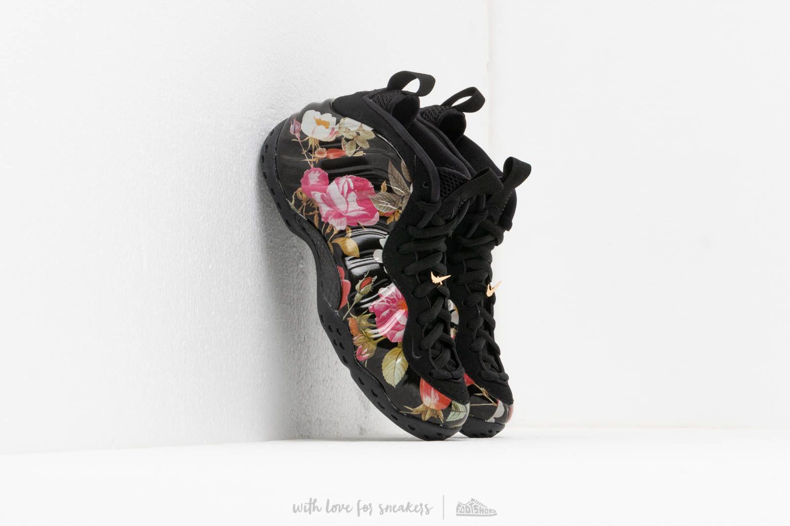 Vyriška avalynė Nike Air Foamposite One Floral Black/ Black-White