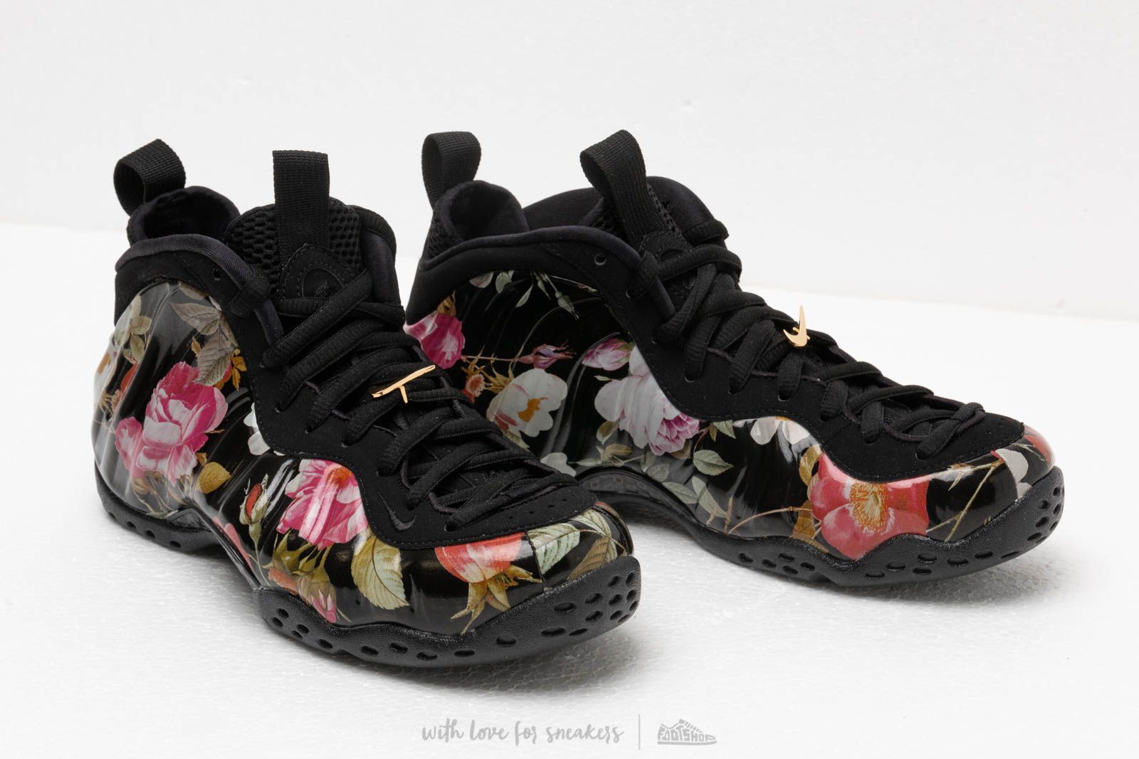 Vyriška avalynė Nike Air Foamposite One Floral Black/ Black-White