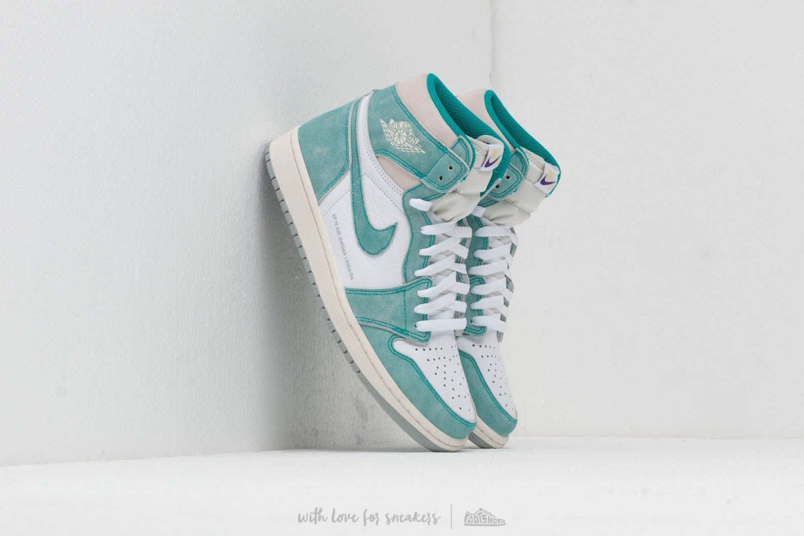 Turbo green air jordan 1 discount