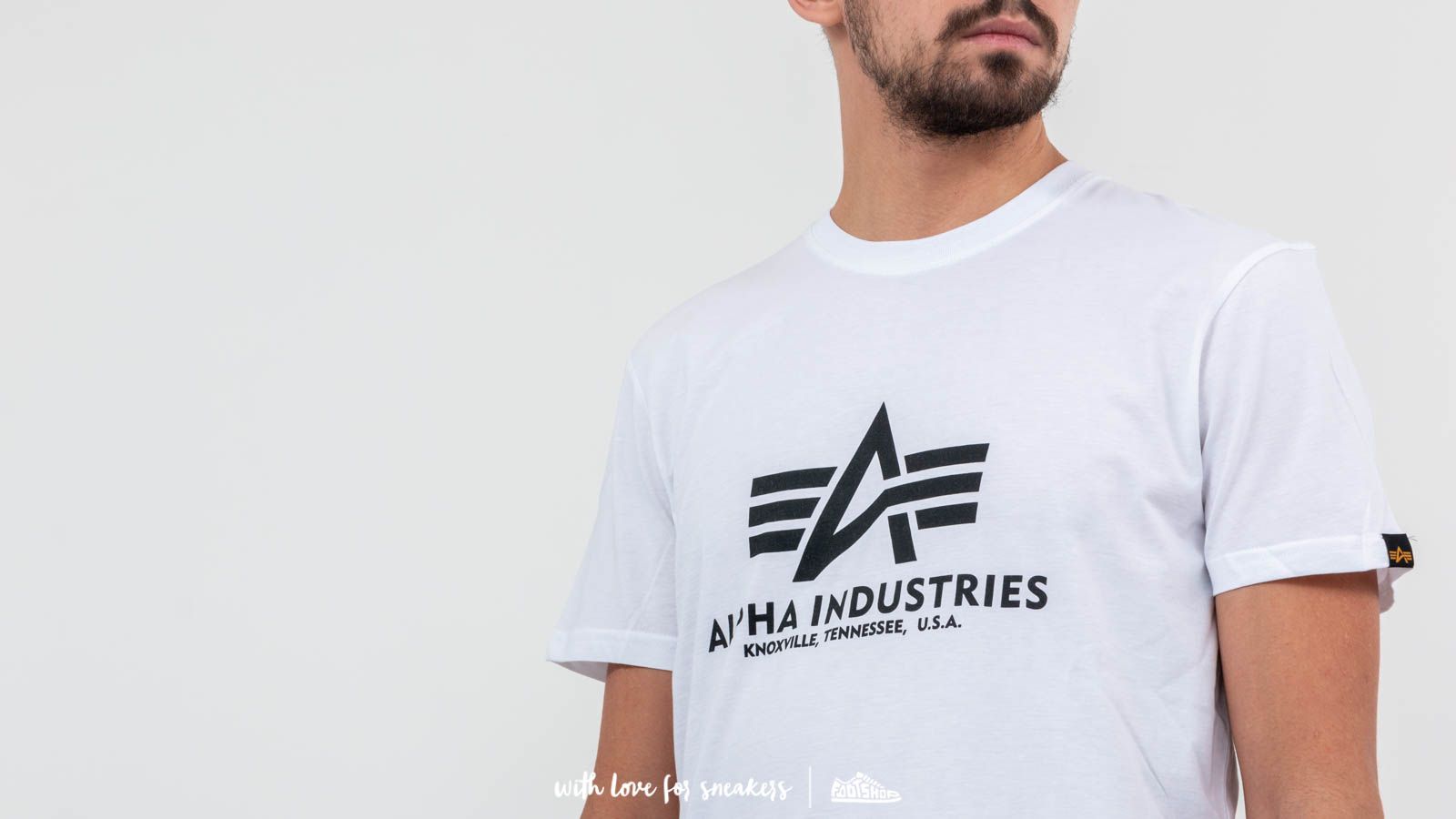T-shirts Alpha Industries Basic Logo Tee White