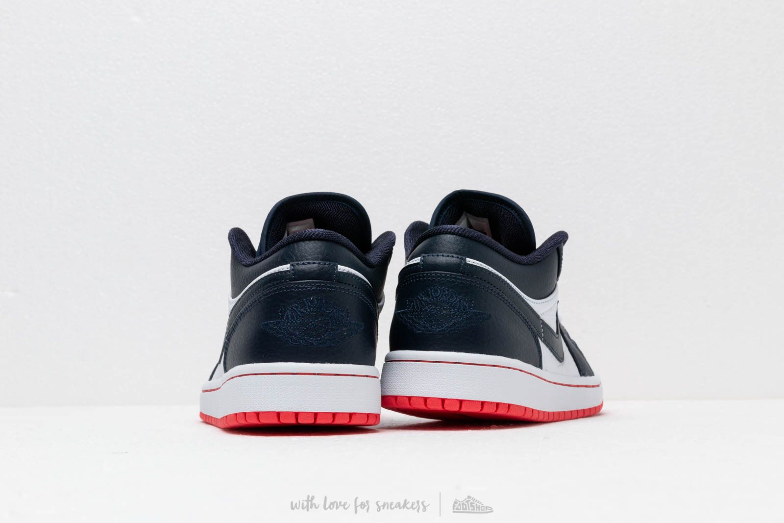 Herren Sneaker und Schuhe Air Jordan 1 Low Obsidian/ Ember Glow-White