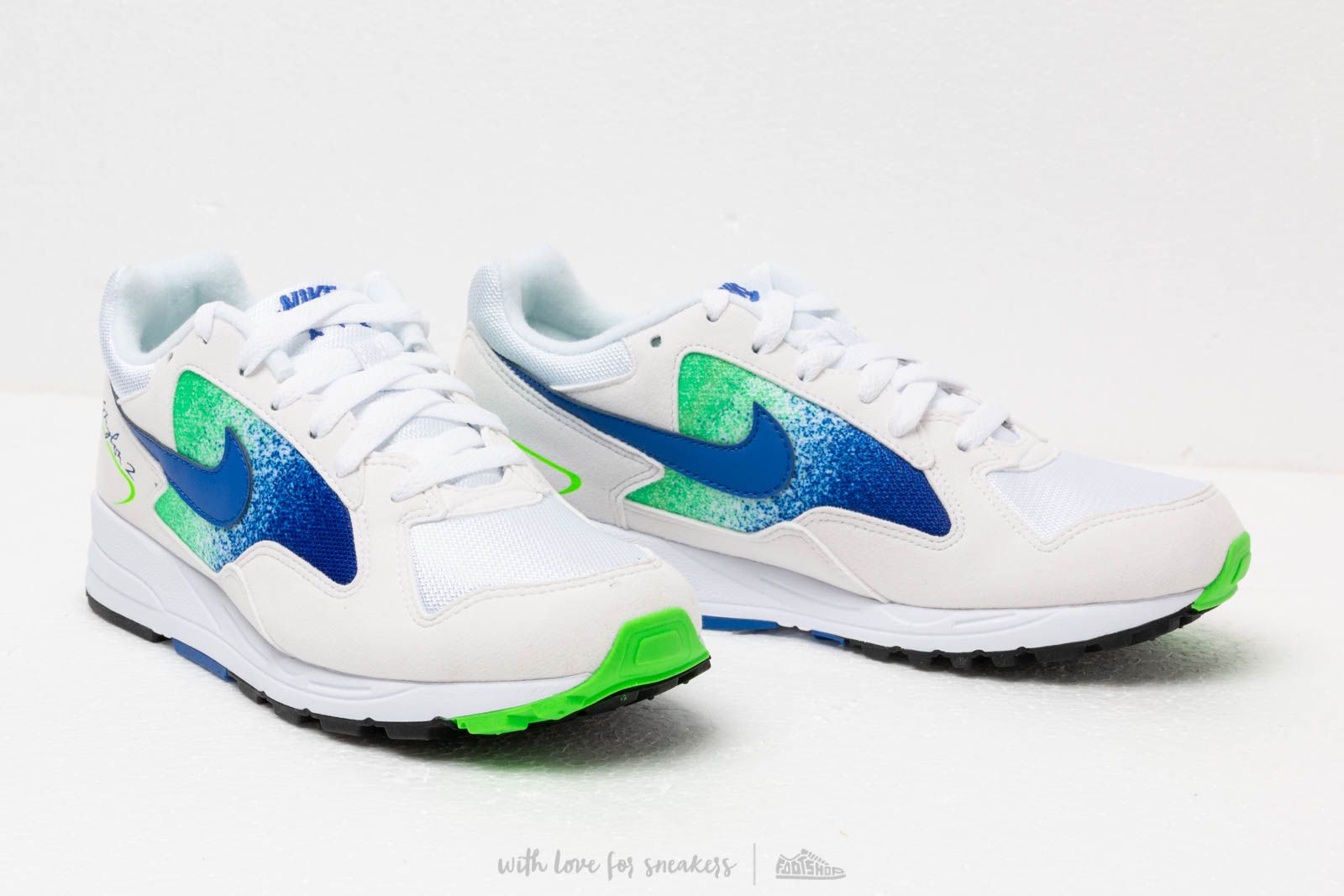 Nike air skylon deals 2 blue green