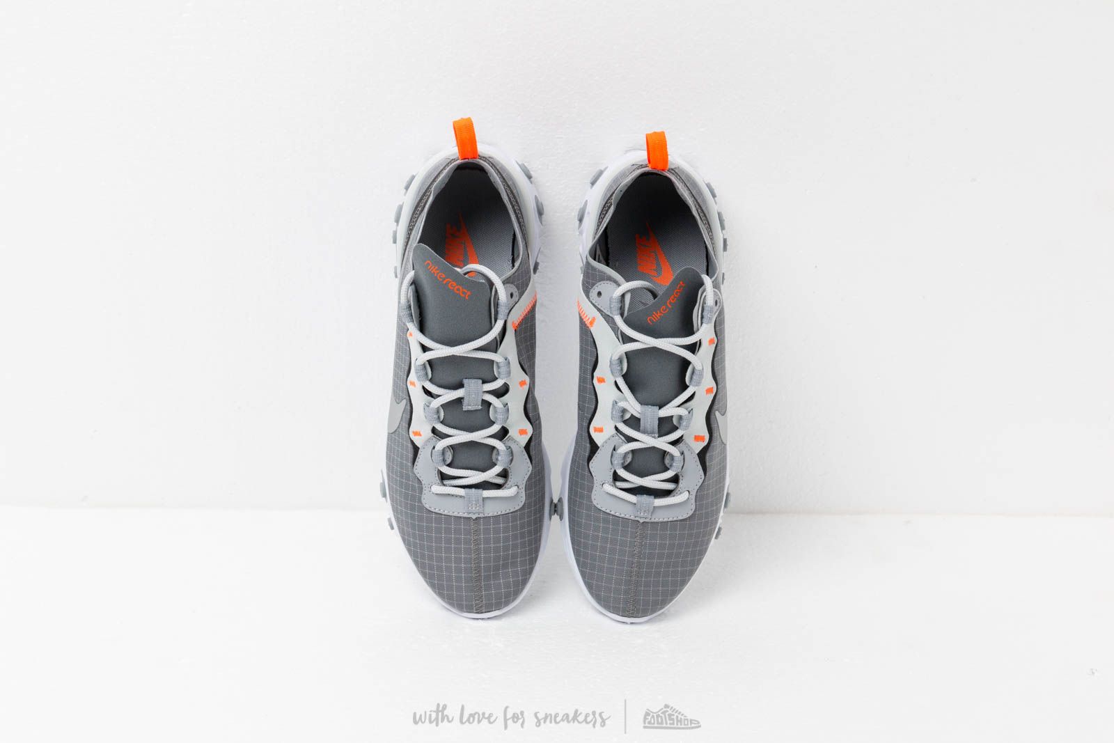 React element store 55 grey grid