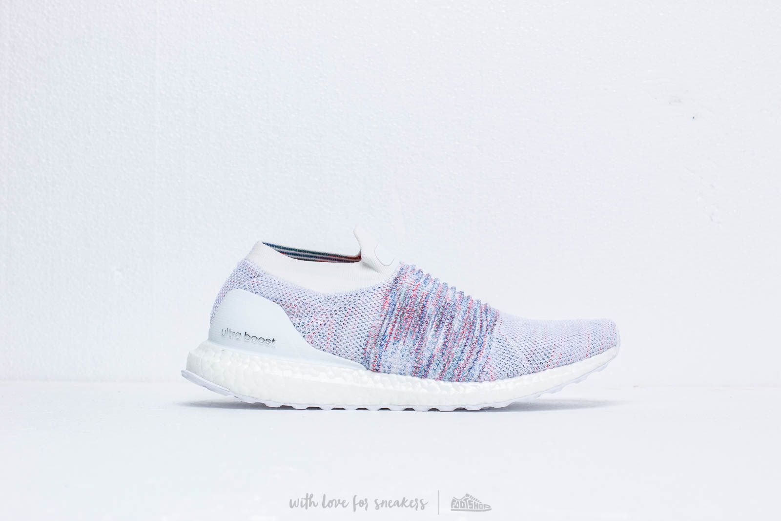 Ultra boost laceless red hotsell