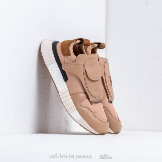 Adidas futurepacer beige 2025