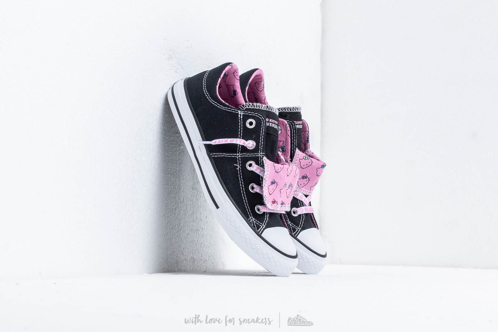 Dječje tenisice i obuća  Converse x Hello Kitty Maddie Black/ Prism Pink/ White