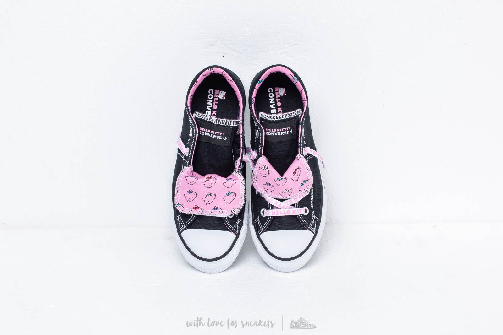 Dječje tenisice i obuća  Converse x Hello Kitty Maddie Black/ Prism Pink/ White