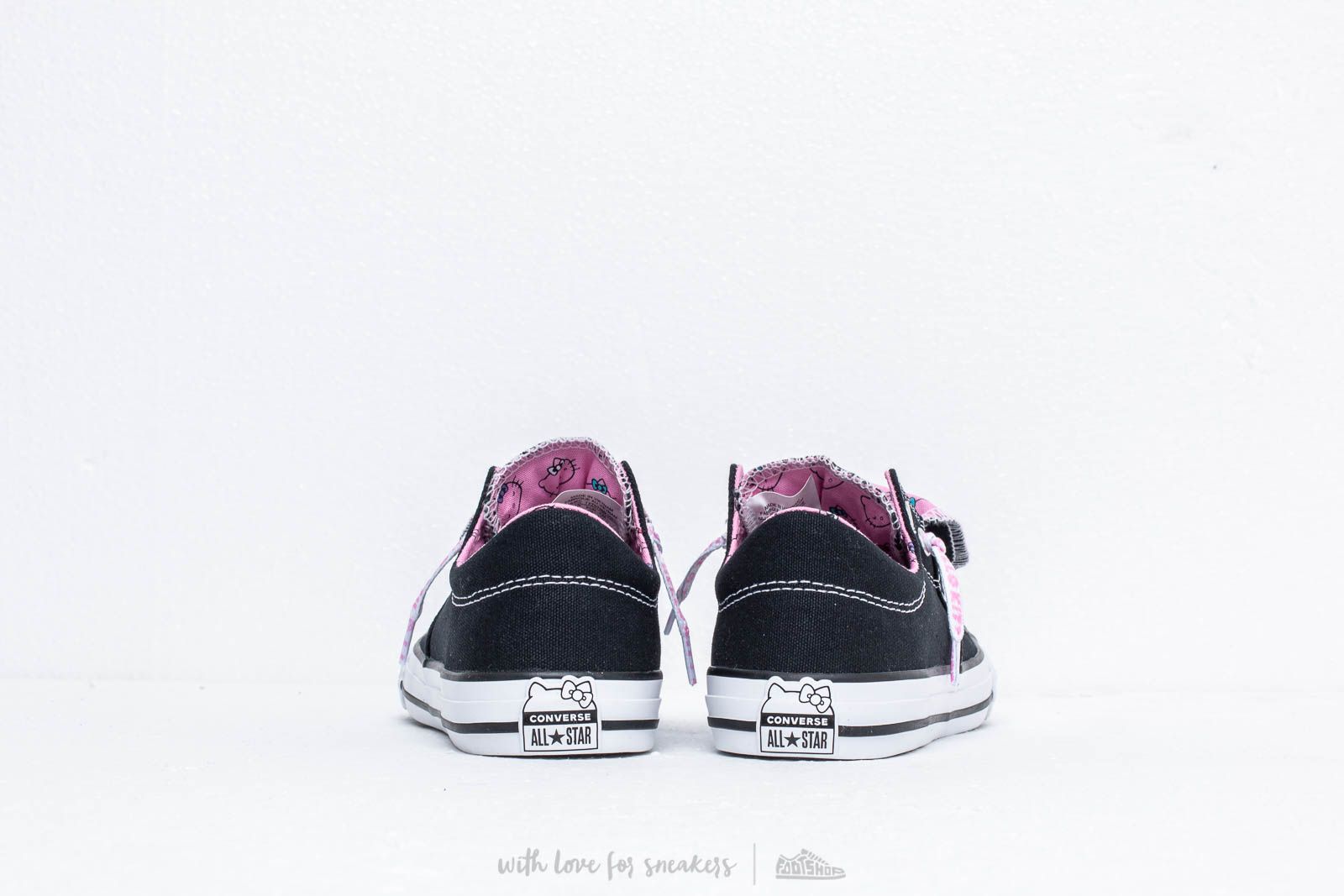 Dječje tenisice i obuća  Converse x Hello Kitty Maddie Black/ Prism Pink/ White