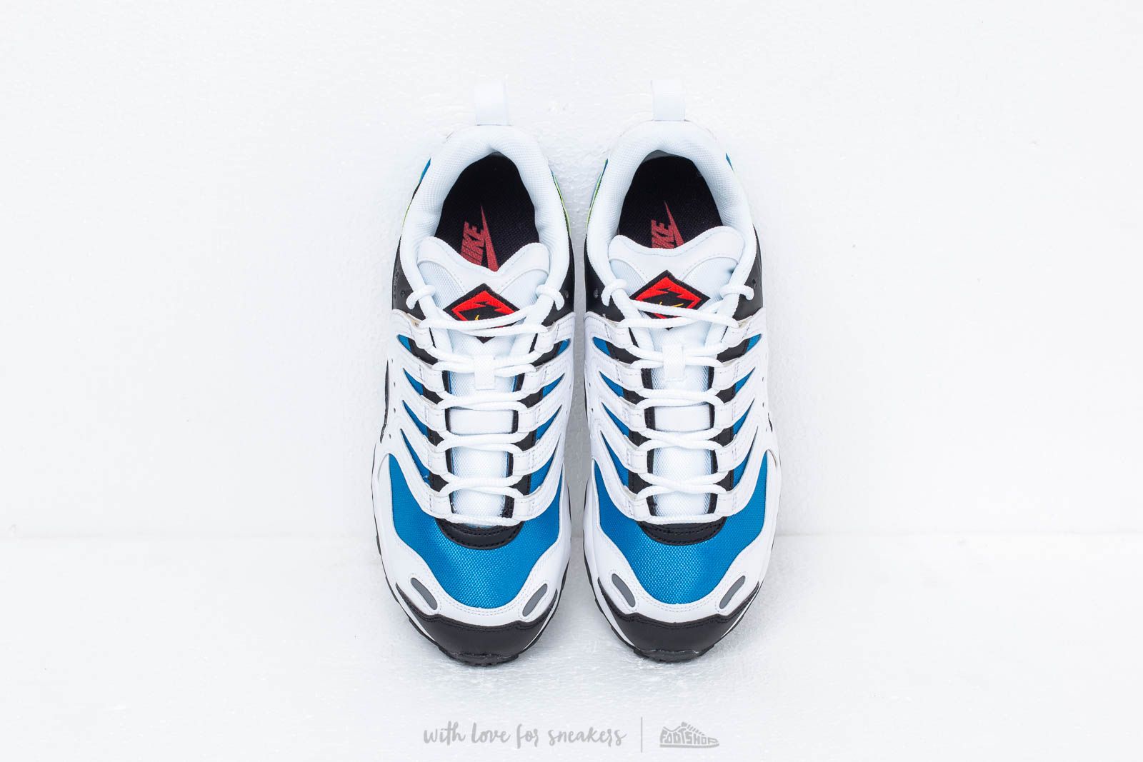 Zapatillas Hombre Nike Air Terra Humara '18 White/ Volt-Photo Blue-Black