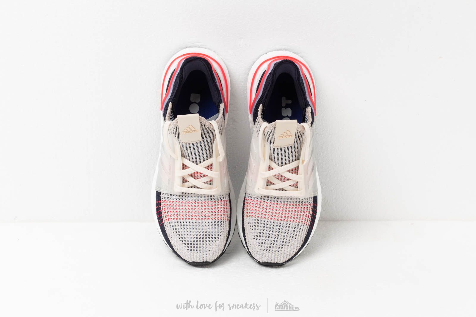 adidas UltraBOOST 19 W
