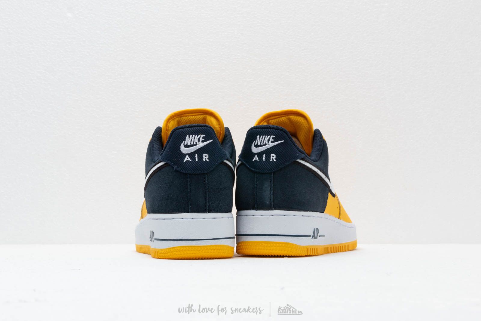 Nike air force 1 sales '07 lv8 1 amarillo/white/obsidian