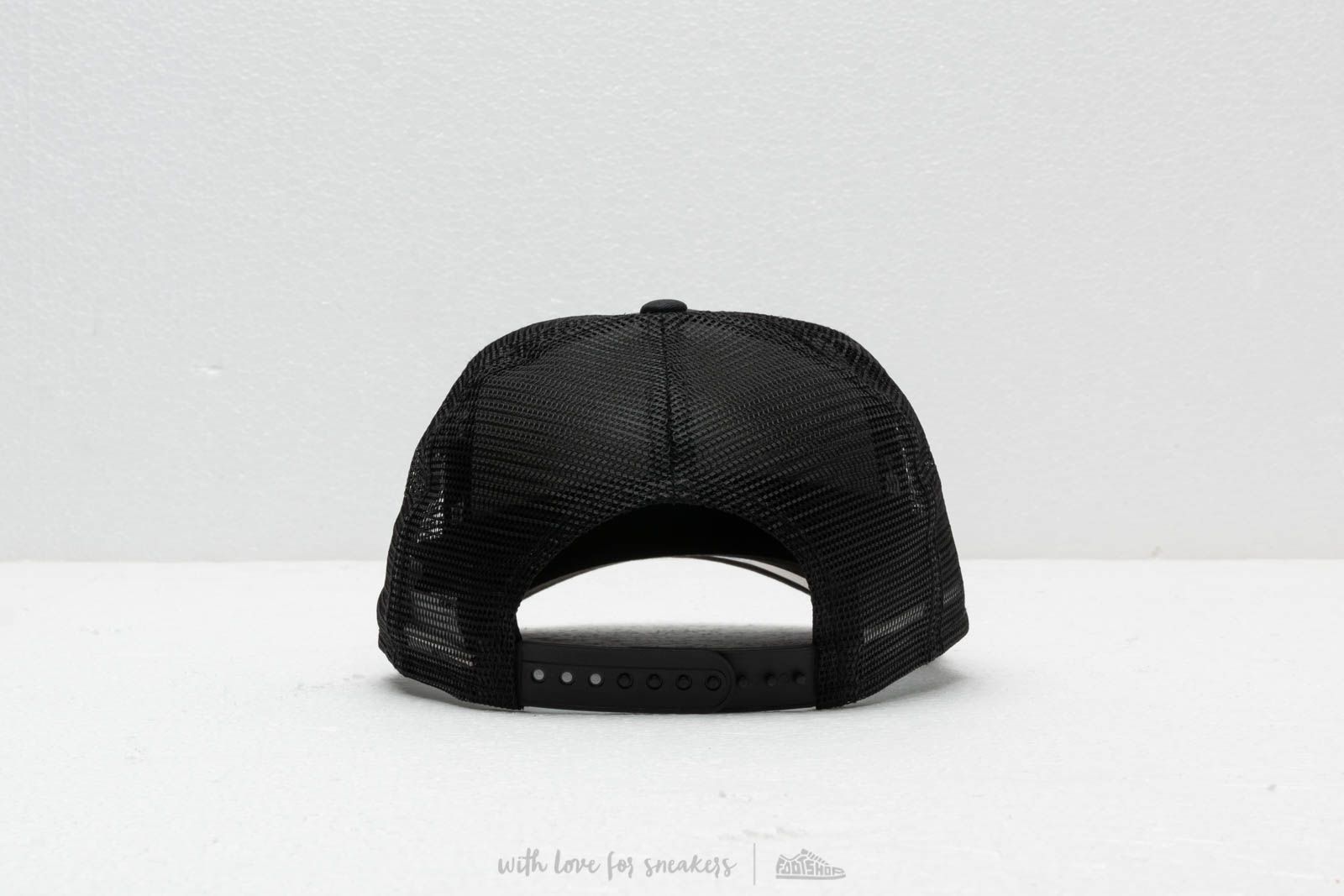 Caps New Era NFL Essential Trucker Oakland Riders Black