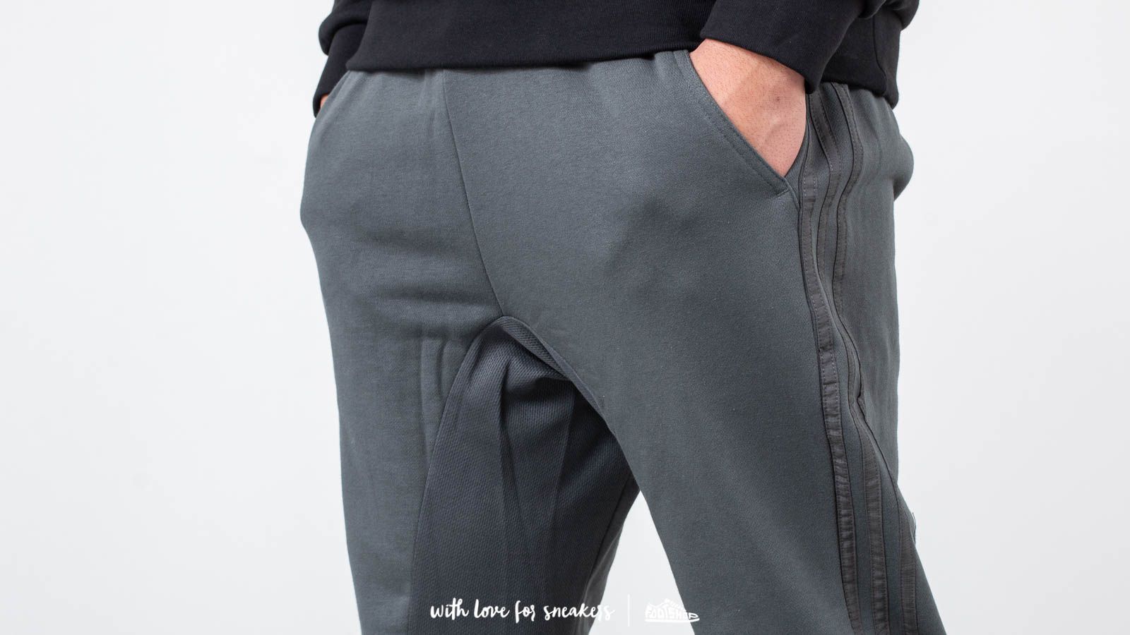 Pants adidas Sweatpants Legend Ivy