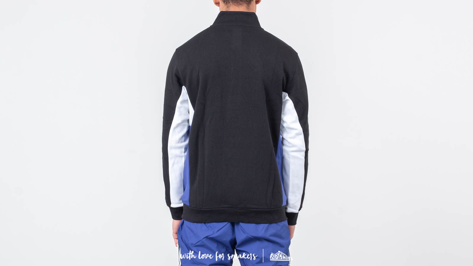 Adidas apian top po
