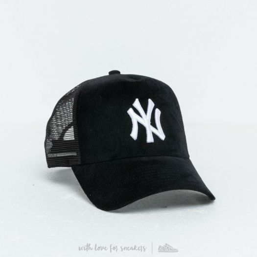 New era yankees trucker hat hotsell