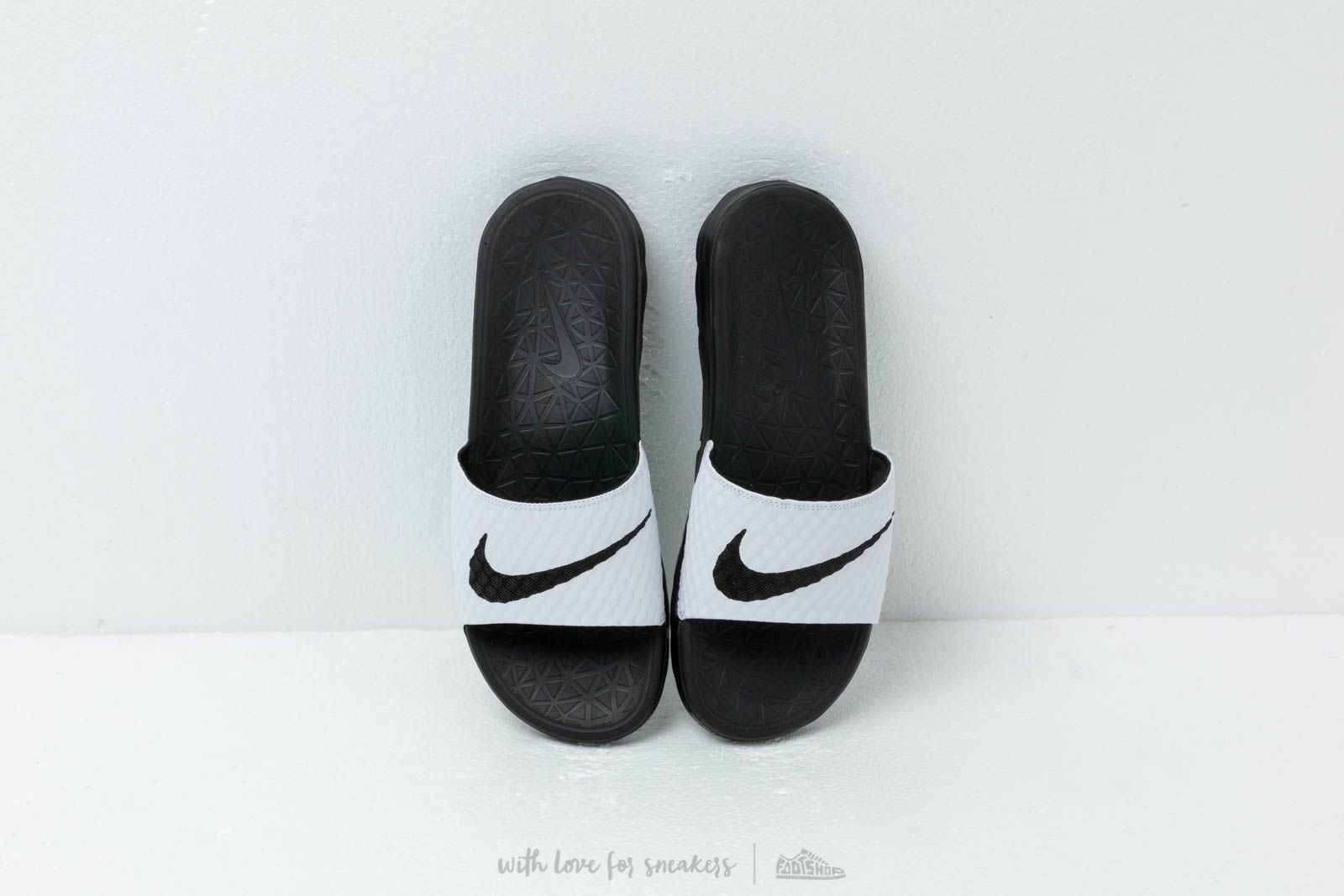 Men's shoes Nike Benassi Solarsoft White/ Black