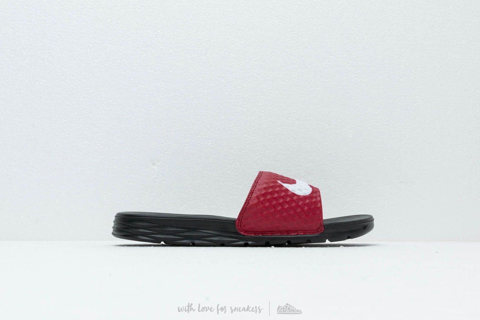 Nike benassi solarsoft slide 2 red top