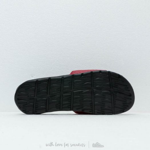 Nike on sale benassi bordeaux