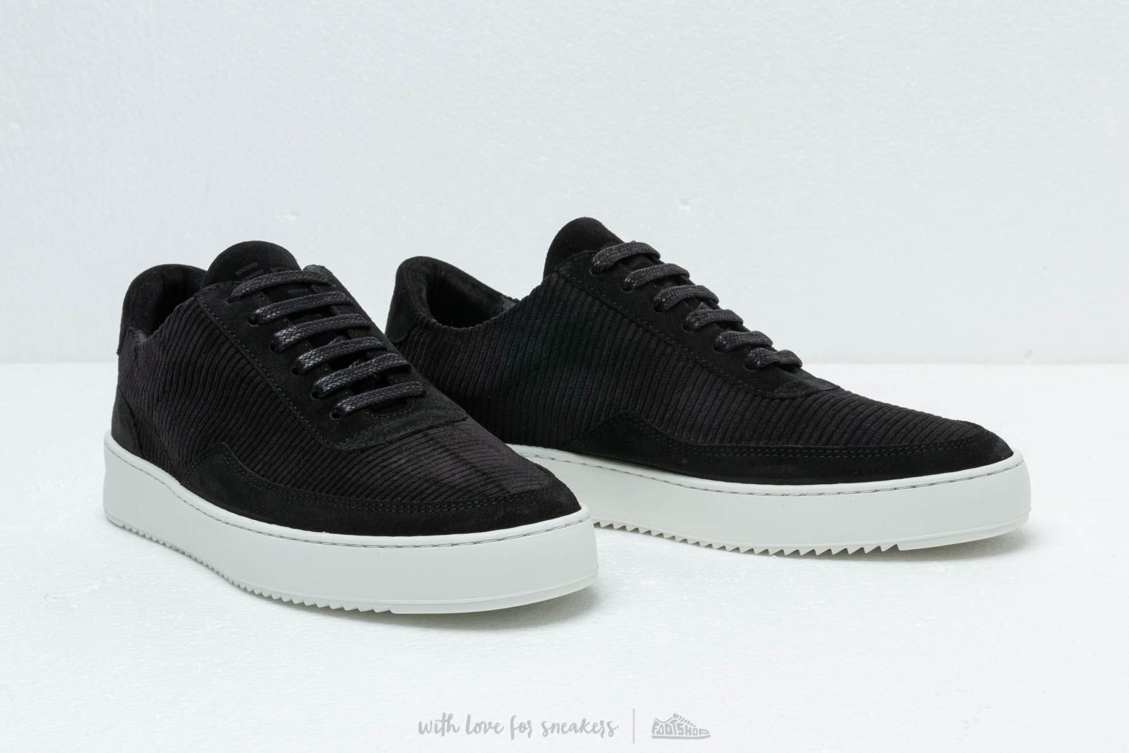 Men's shoes Filling Pieces Low Mondo Ripple Corduroy Black