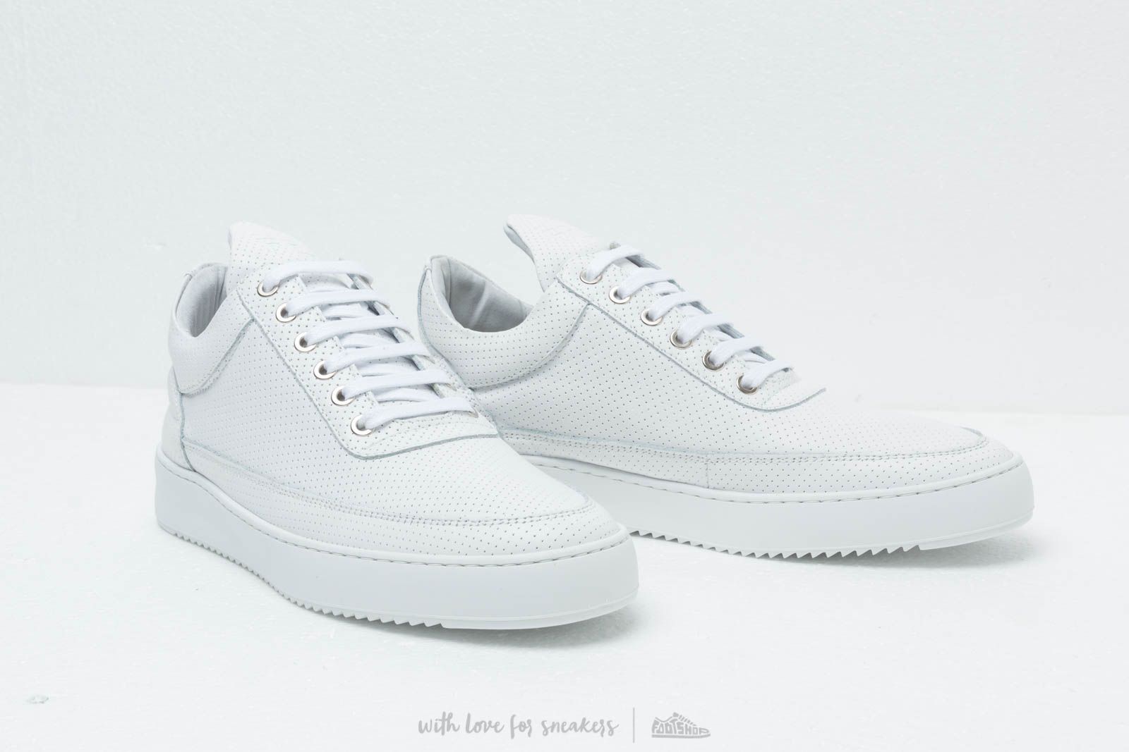 Filling pieces low top ripple nappa all white deals