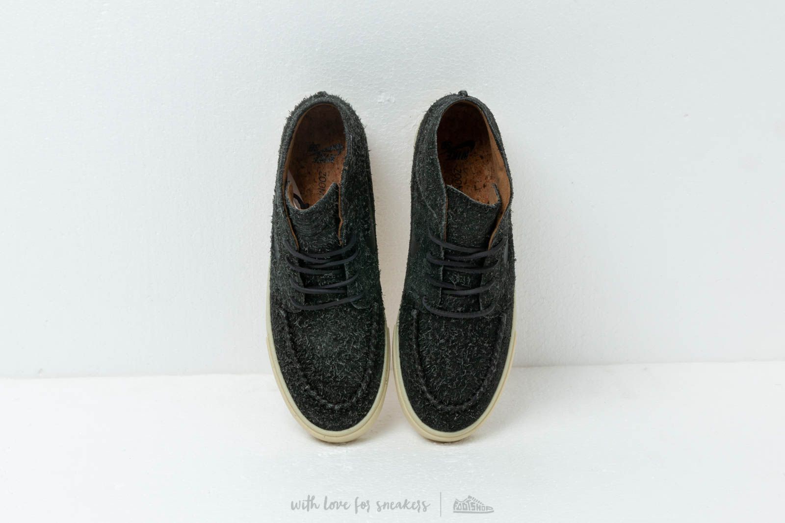 Moški čevlji Nike Zoom Janoski Mid Rm Crafted Black/ Black-Golden Beige-Team Gold