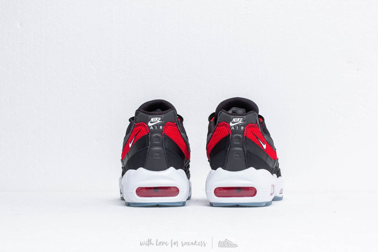 nike air max 95 essential red and black