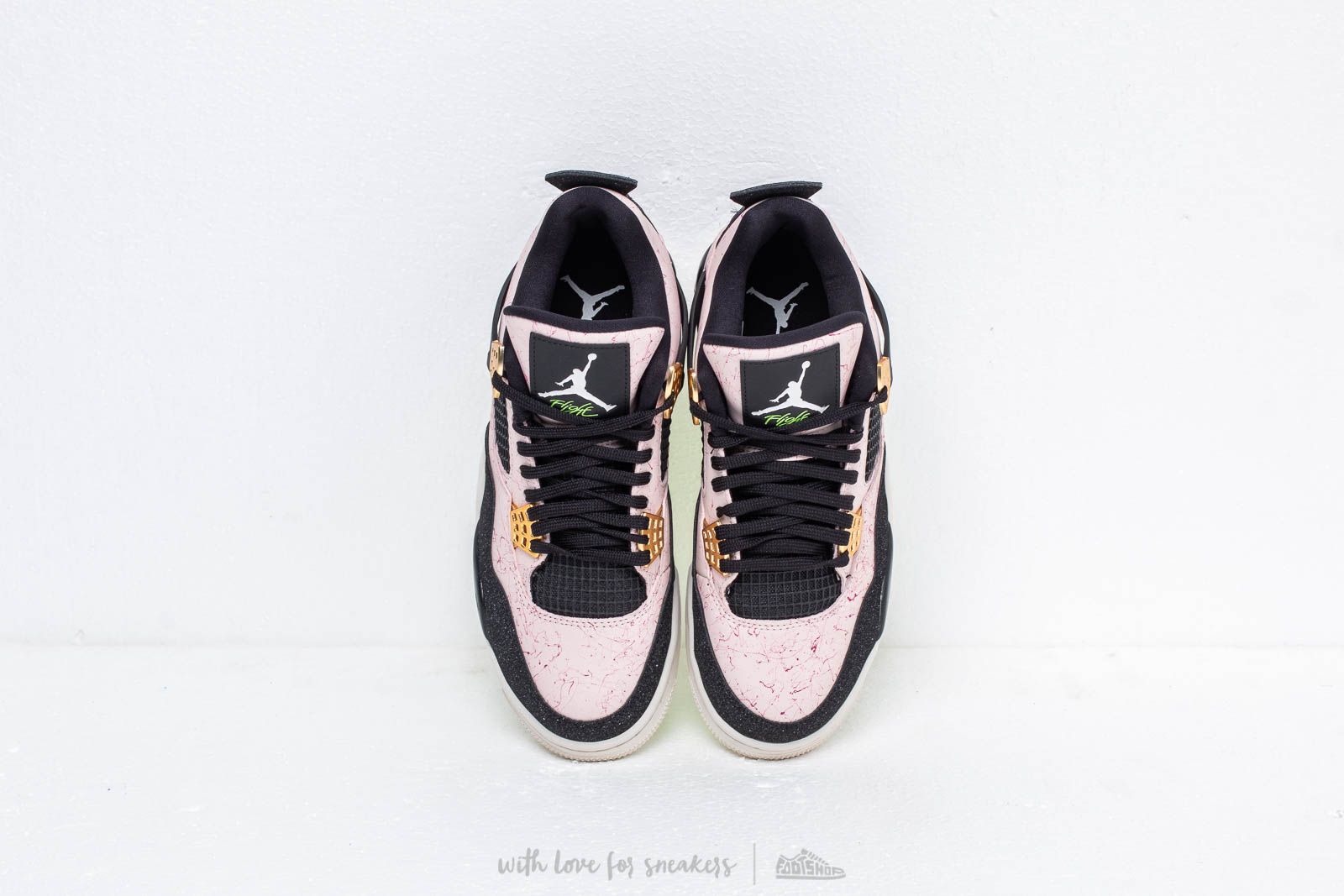 Дамски кецове и обувки Air Jordan Wmns 4 Retro Silt Red/ Black-Phantom-Volt