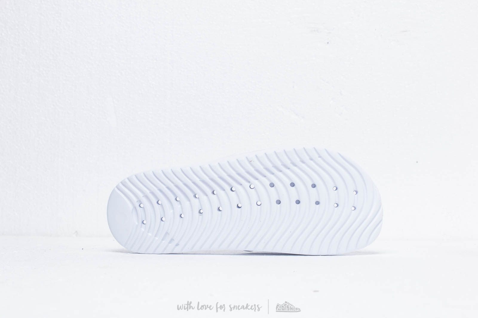 Zapatillas mujer Nike Wmns Kawa Shower White/ Black