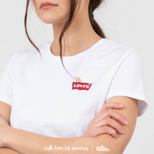 Levis t shirt peanuts clearance