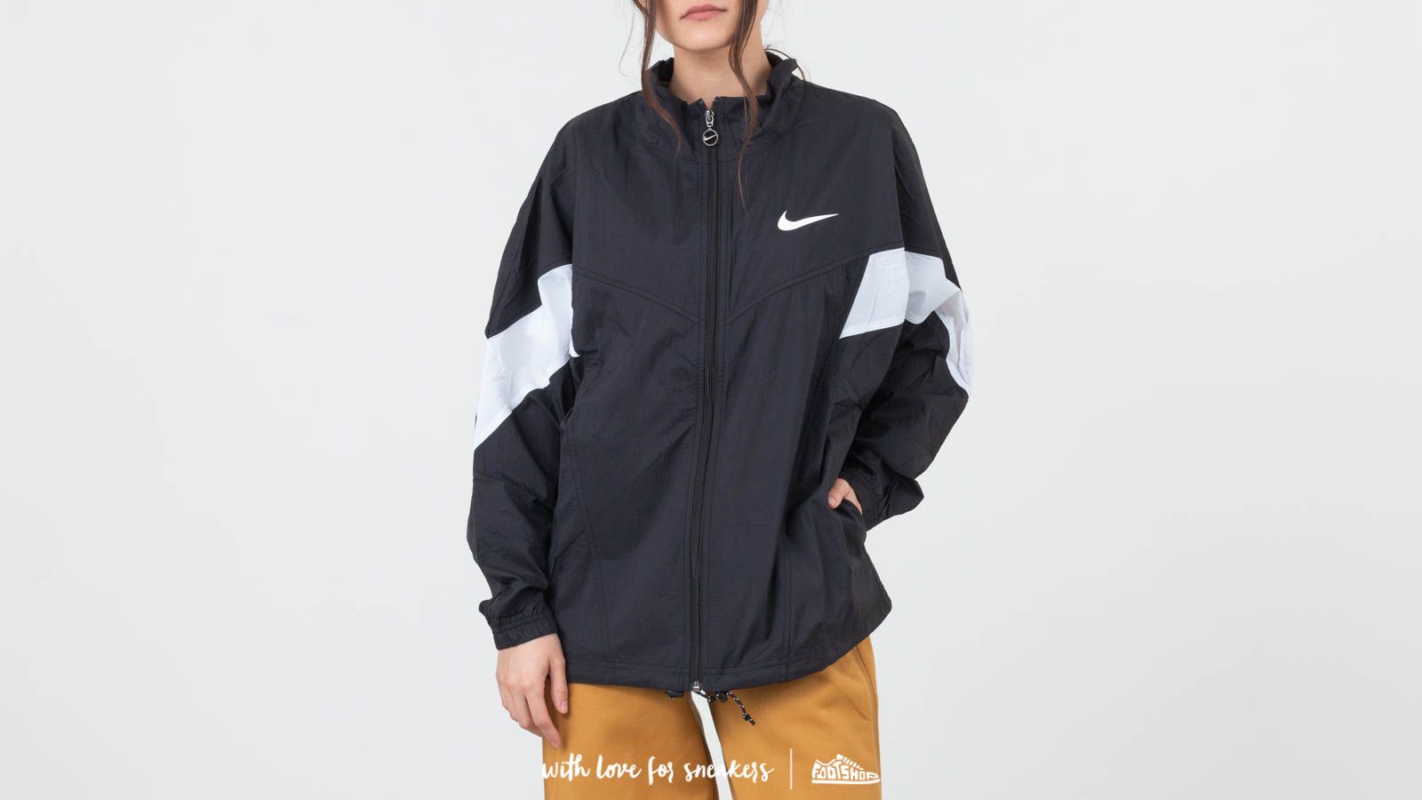 Striukės Nike Sportswear Windrunner Jacket Black/ White/ Black/ White