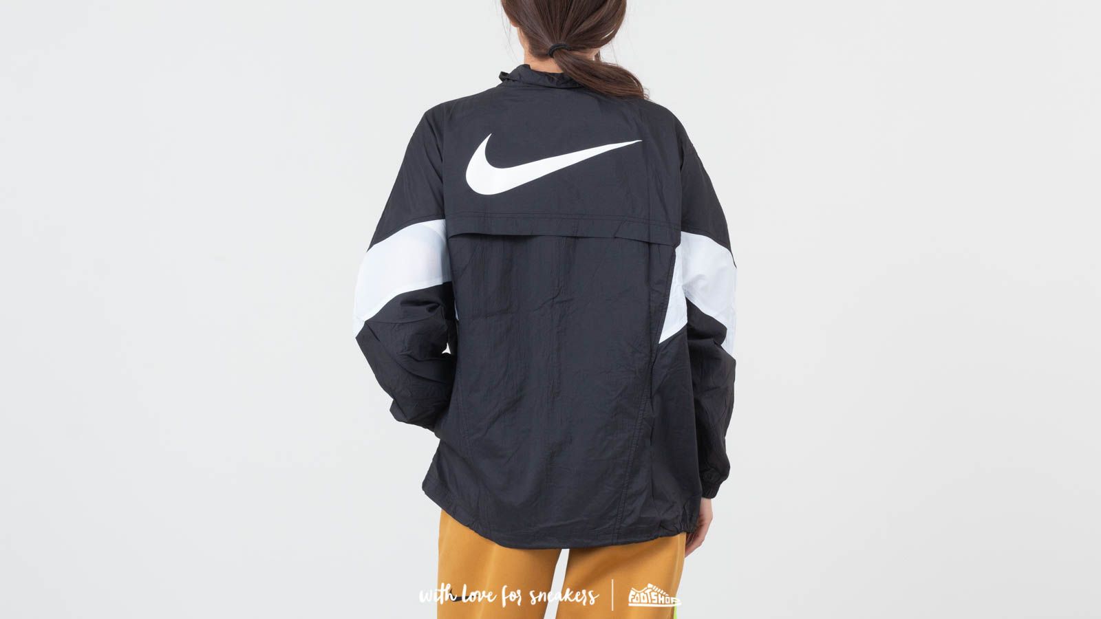 Striukės Nike Sportswear Windrunner Jacket Black/ White/ Black/ White