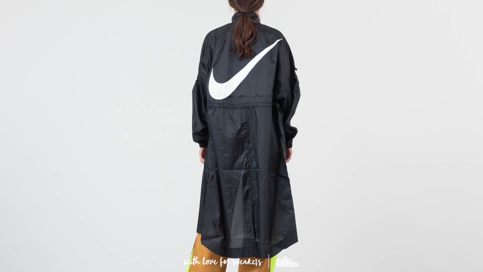 Women's nike sportswear 2025 swoosh long windrunner jacket