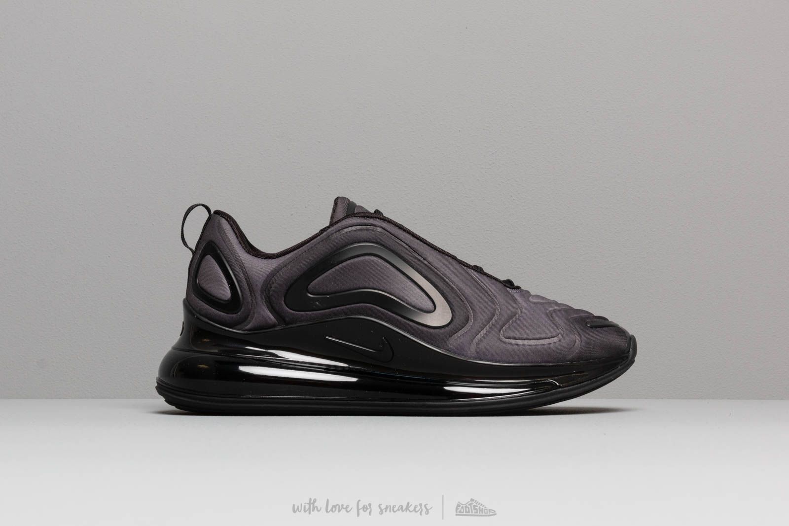 Men s shoes Nike Air Max 720 Black Black Anthracite Footshop