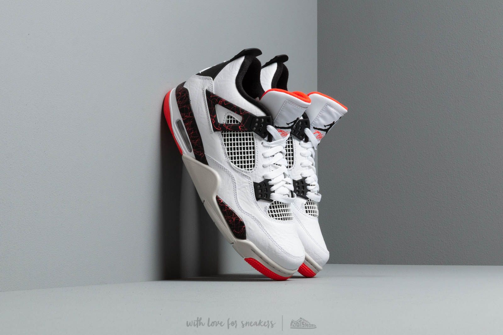 Men's shoes Air Jordan 4 Retro White/ Black-Bright Crimson