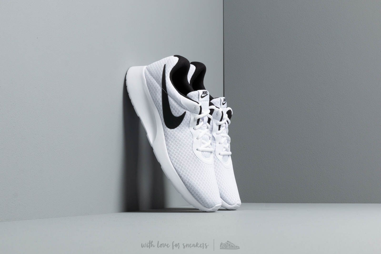Zapatillas Hombre Nike Tanjun White/ Black