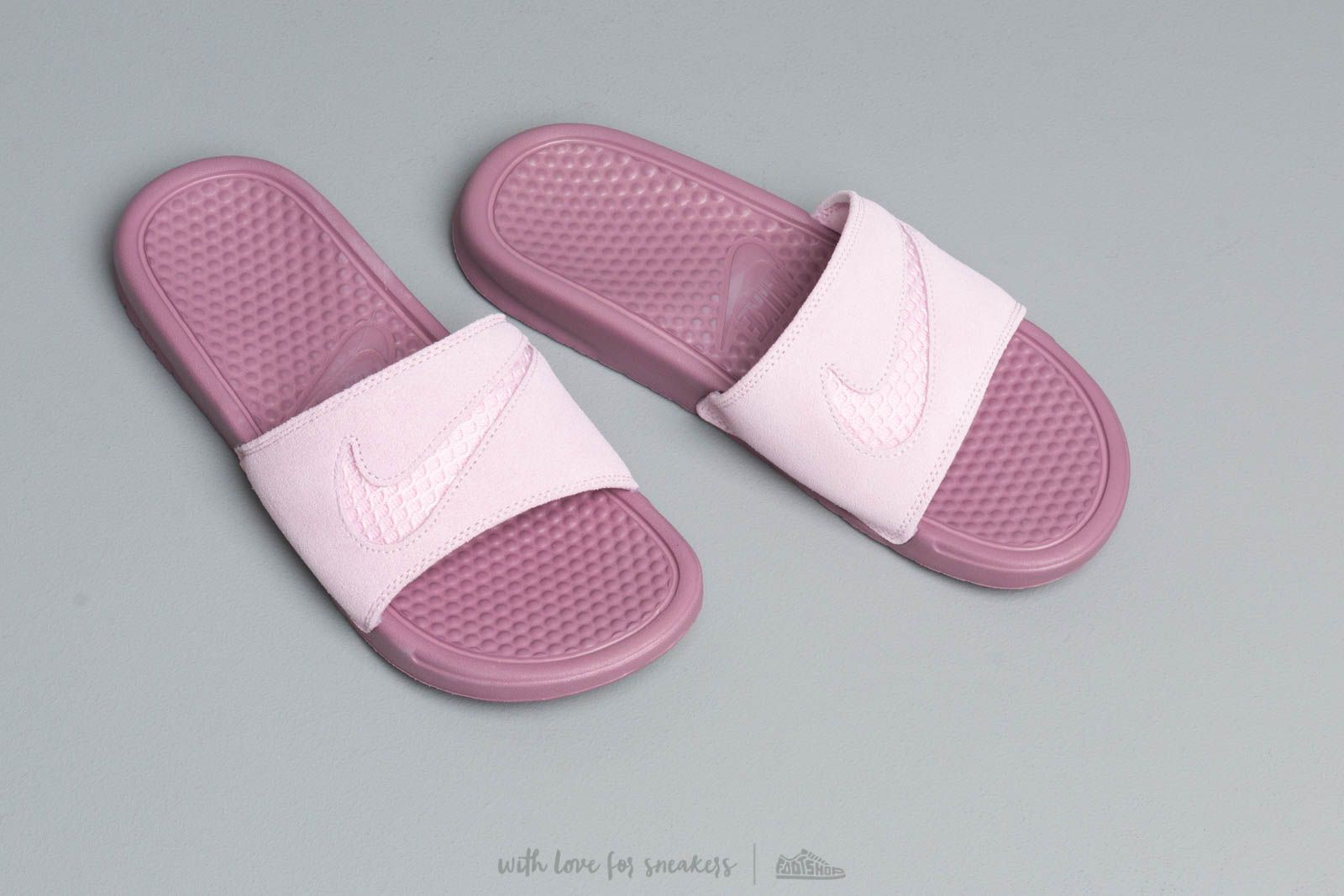 Nike benassi jdi pink sales