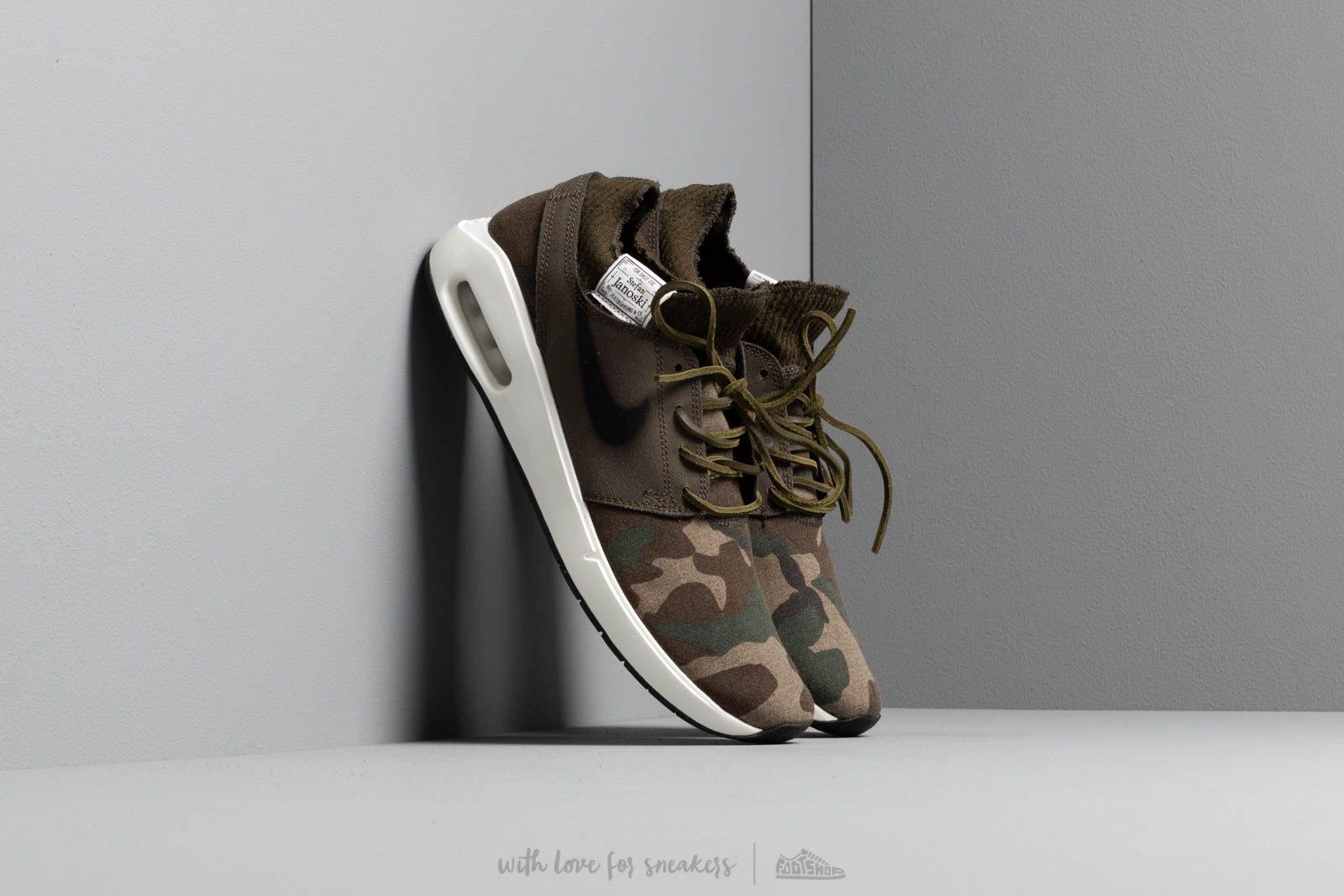 Herren Sneaker und Schuhe Nike Sb Air Max Janoski 2 Premium Iguana/ Black-Cargo Khaki-Desert Ore