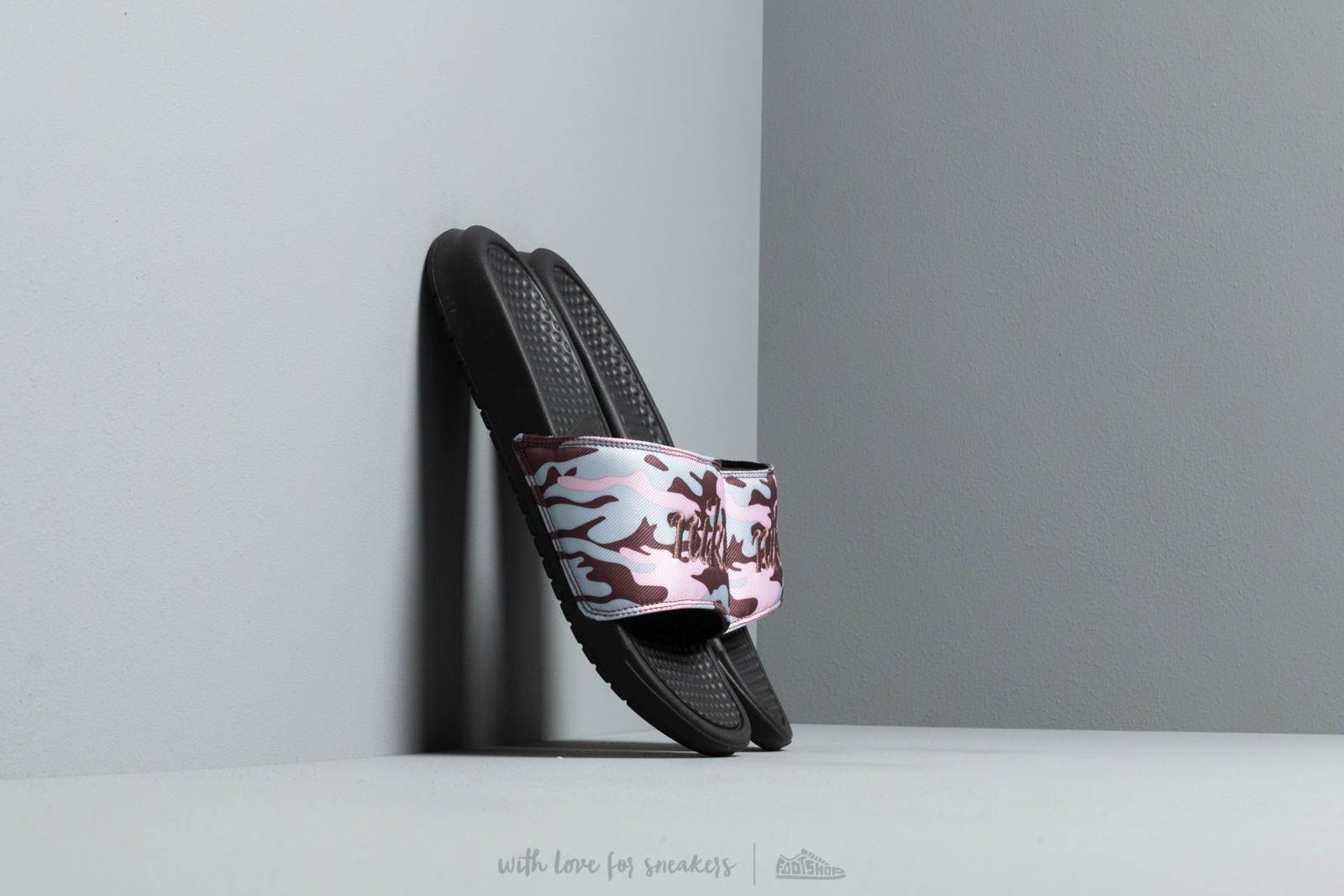 Дамски кецове и обувки Nike Wmns Benassi Jdi Txt Se Plum Chalk/ Plum Eclipse-Obsidian Mist