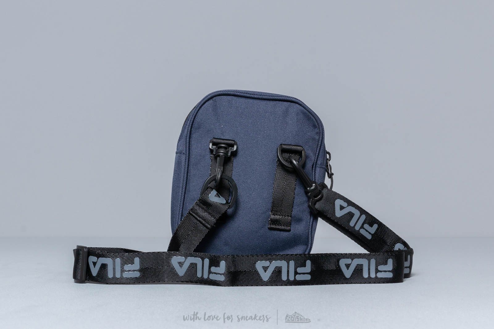 Umhängetaschen FILA New Pusher Berlin Bag Black Iris