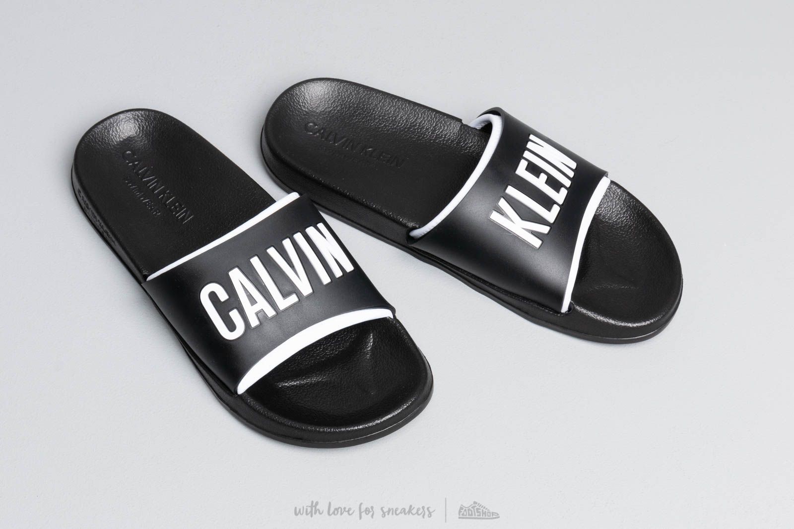 Meeste kingad Calvin Klein Slide Black/ White