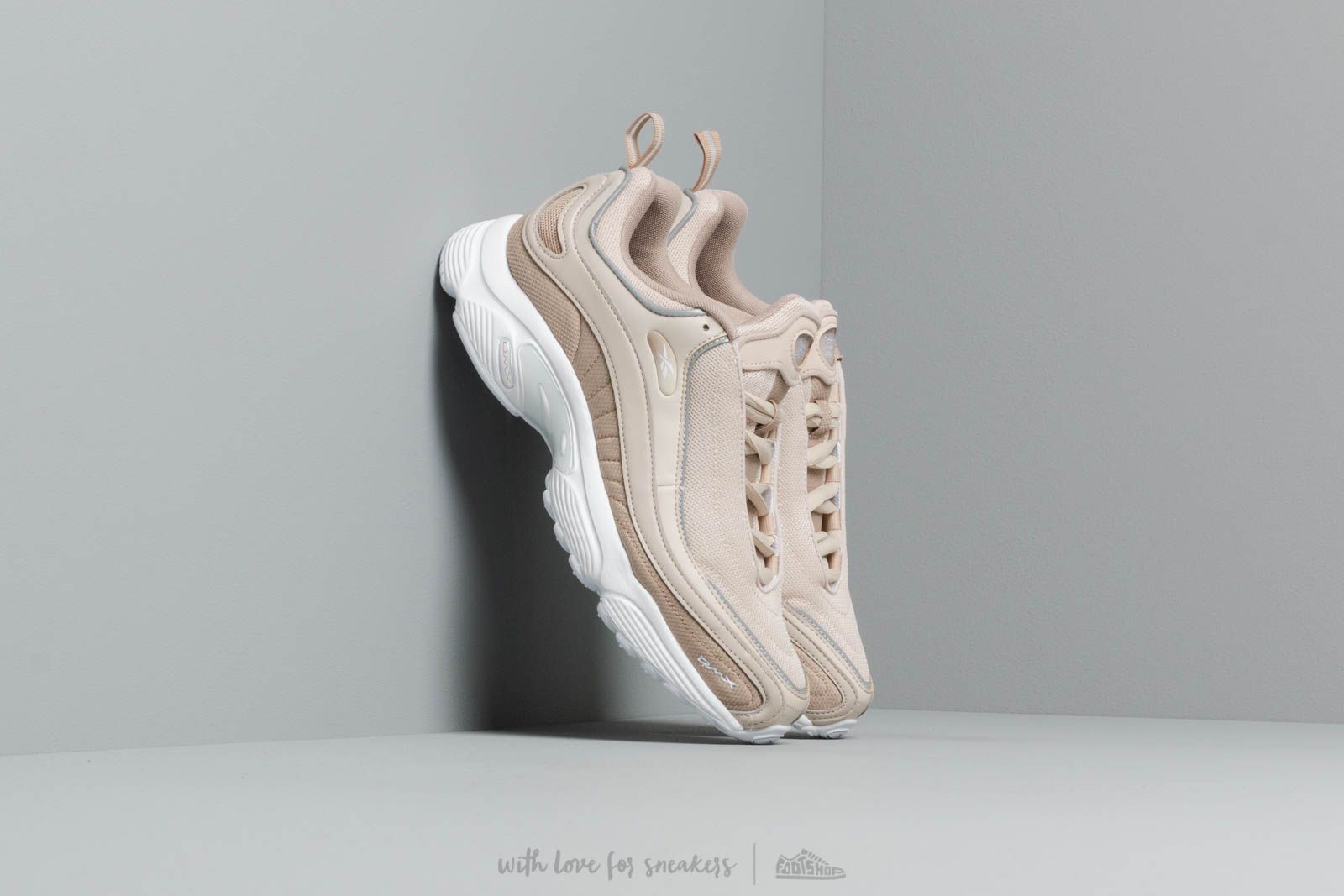 Reebok sale daytona beige